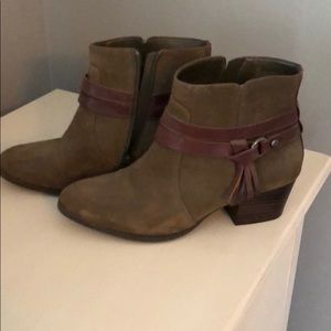 Alex Marie booties size 9